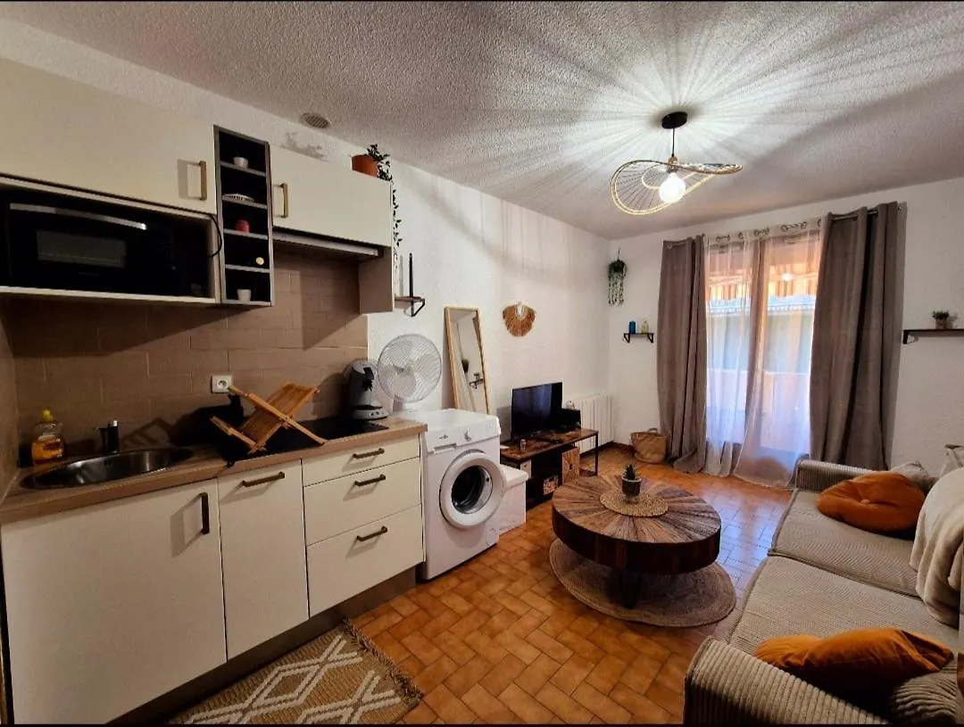 Studio Bandolais Paisible Et Proche Des Plages Apartamento