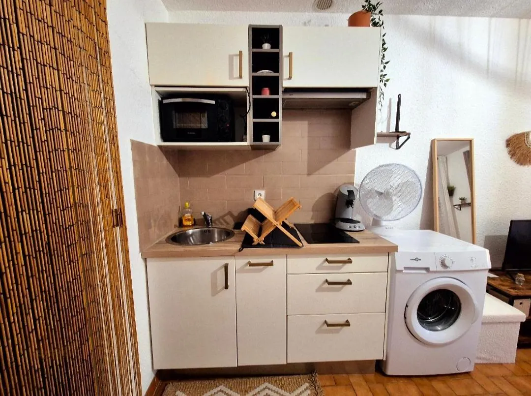 Apartamento Studio Bandolais Paisible Et Proche Des Plages